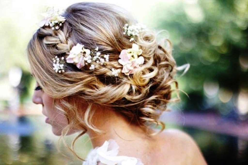 wedding hairstyle updo with flowers