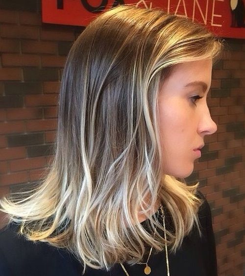 30 Medium Straight Hairstyles For Women To Look Attractive Haircuts Hairstyles 2021