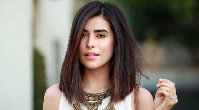 30 Medium Straight Hairstyles For Women To Look Attractive Hottest Haircuts