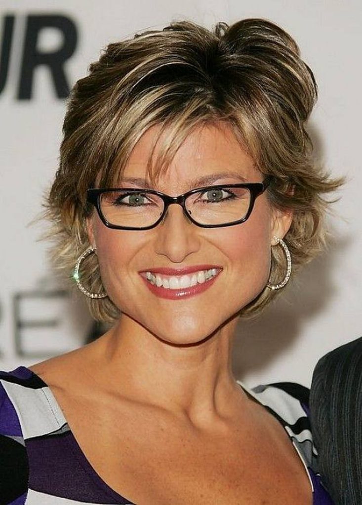 15 Hairstyles For Women Over 50 With Glasses Haircuts Hairstyles 2020