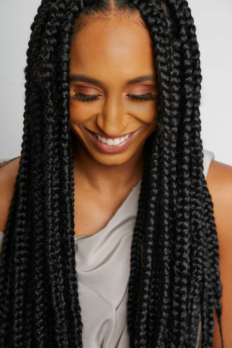 36 Simple Twist Box Braids Hairstyles 2020 with Simple Makeup