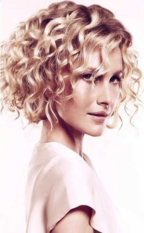 21 Stylish and Glamorous Curly Bob Hairstyle for Women - Haircuts ...