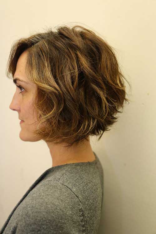 25 Stunning and Charming Wavy Bob Hairstyles - Hottest Haircuts