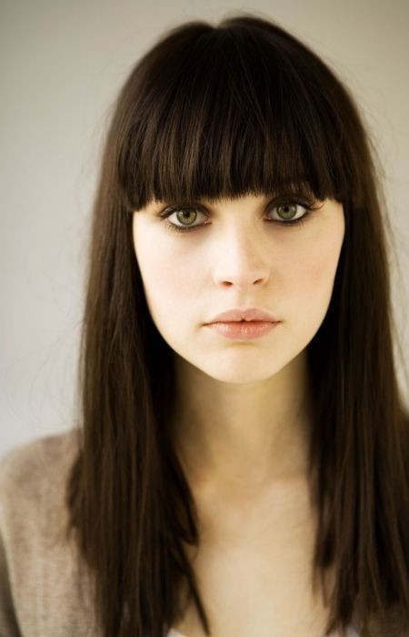 30 Versatile Bang Haircuts For Medium Length Hairs