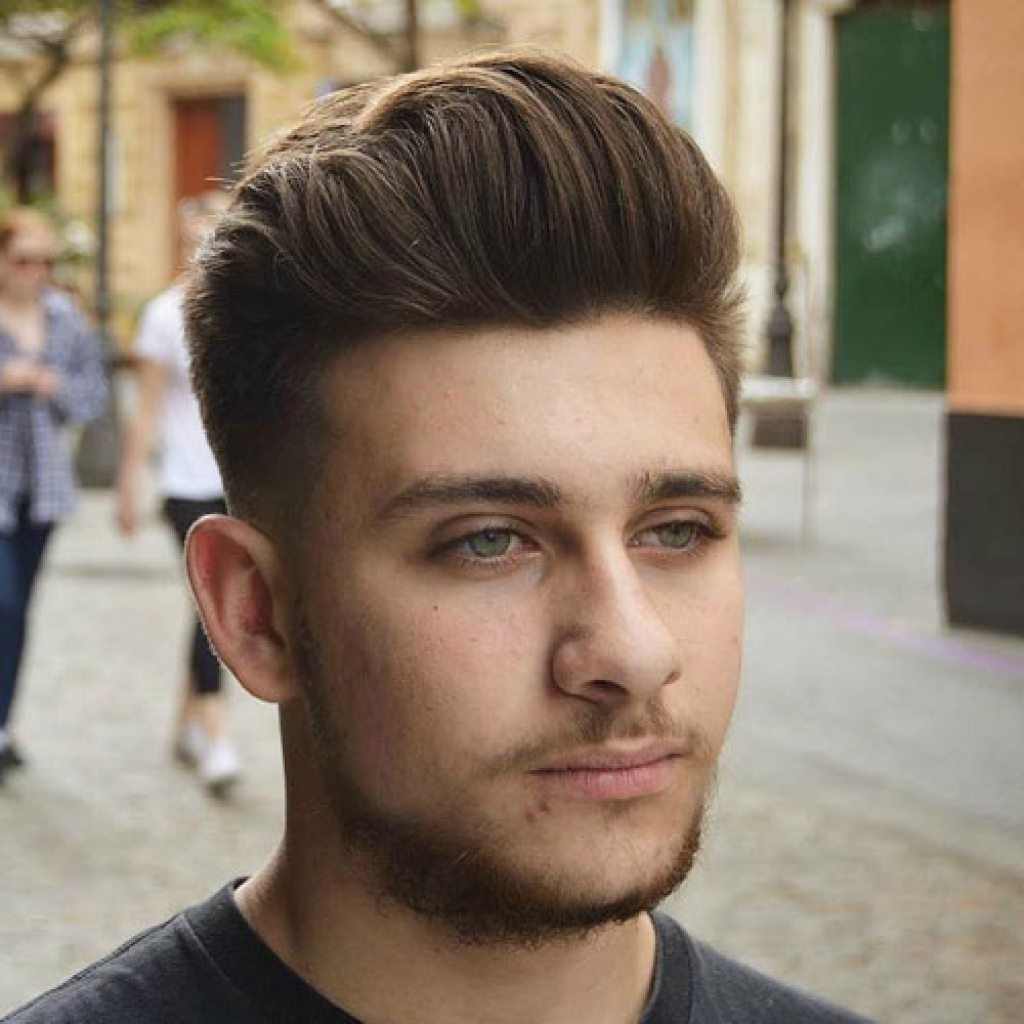 25 Best haircuts for guys with round faces for Medium Length