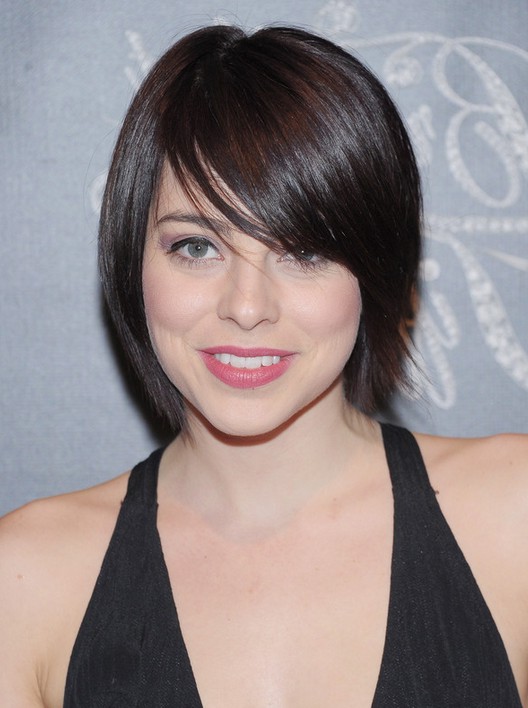 18 Impressive Side Swept Short Hairstyles for Women - Haircuts ...
