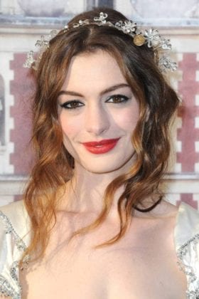 Anne Hathaway Haircut Anne Hathaway S Stylish Hair Looks Hottest Haircuts