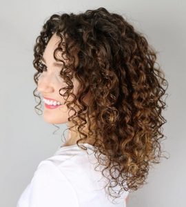 30 Glamorous Mid Length Curly Hairstyles for Women – Hottest Haircuts