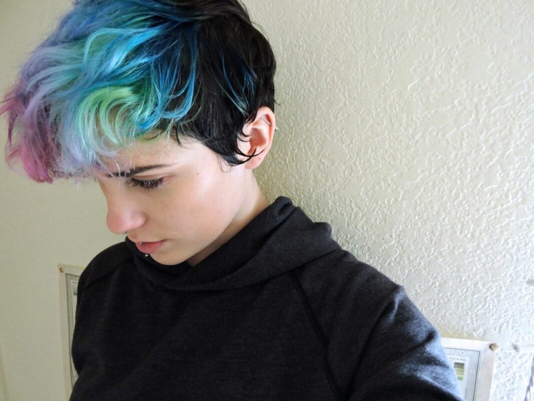 Non-Binary Haircuts: 10 Stylish Looks for Gender-Neutral Hair - wide 7