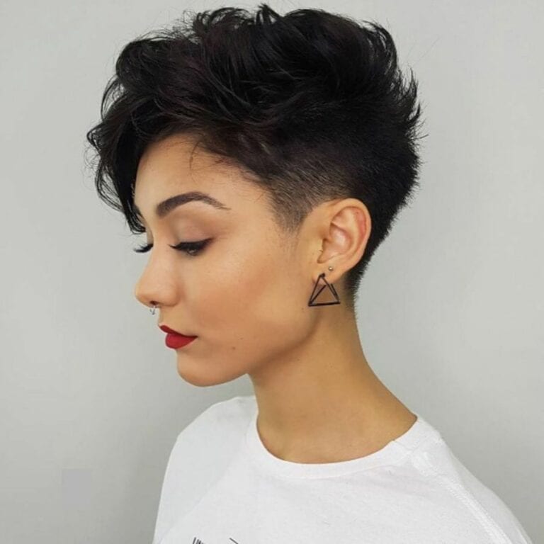 30 Stylish Pixie Cuts For Wavy Hair To Try In 2023 Hottest Haircuts   Pixie Cut For Wavy Hair 10 768x768 