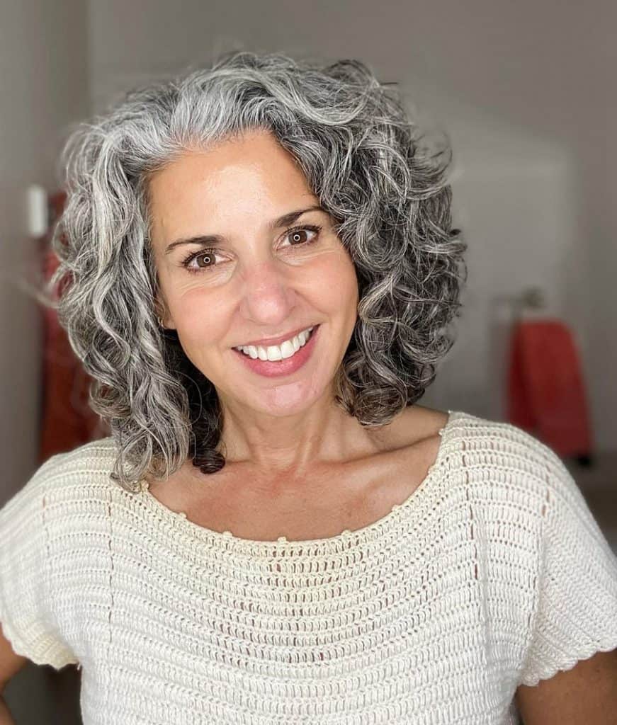 30 Glamorous Grey Hairstyles for Older Women – Hottest Haircuts